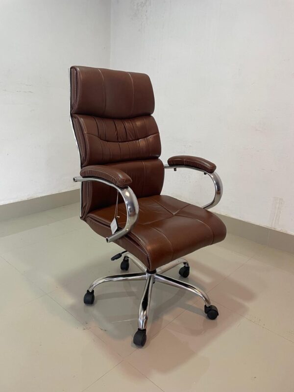 Boss Chair - Image 4
