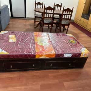 Low bed 6 by 3 with two drawers