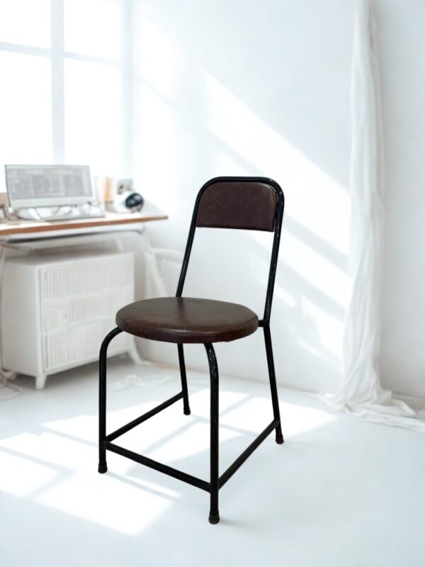 U Chair - Image 2