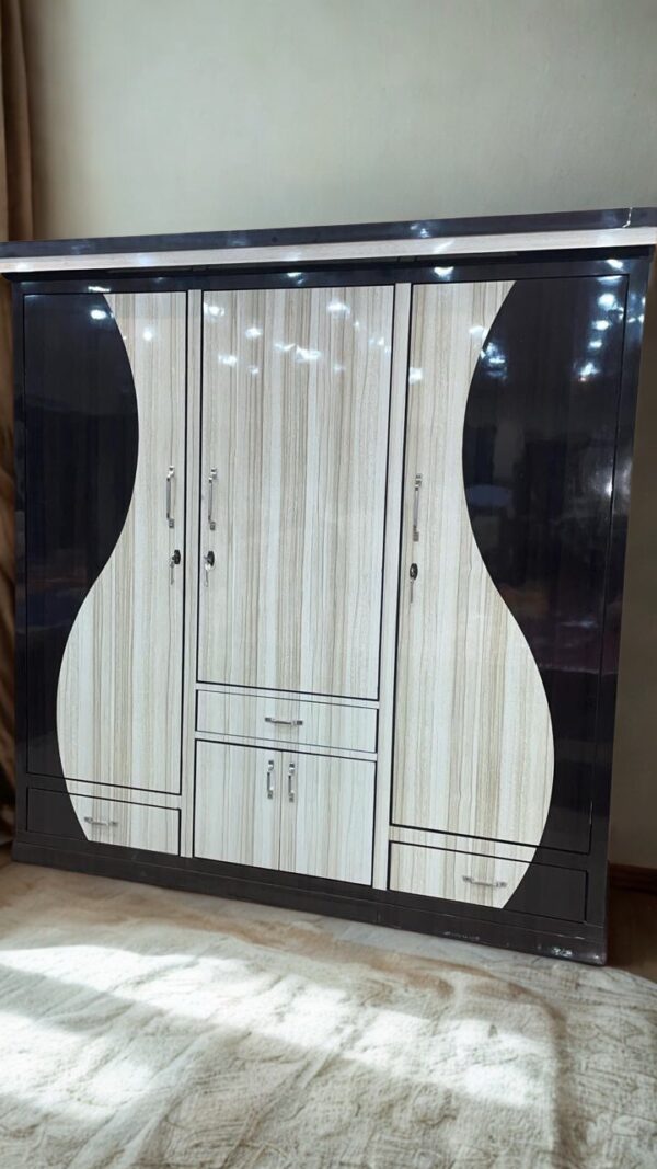 Three pIece Wardrobe