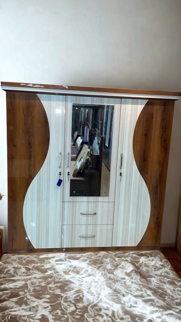 Three Piece Ghaila Model - Image 2