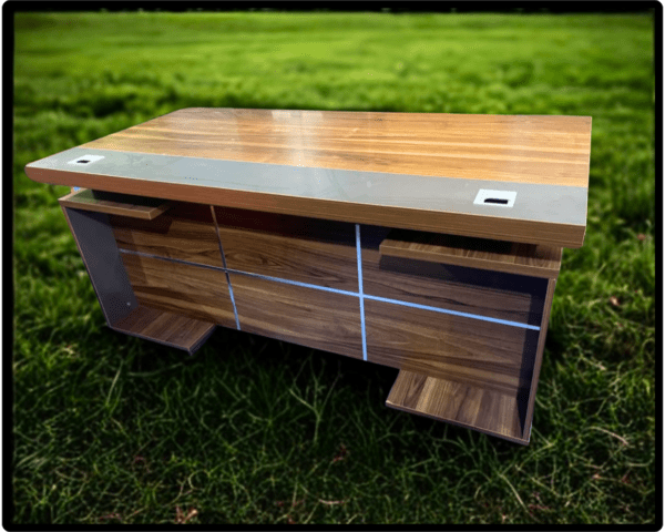 L shaped Table - Image 5