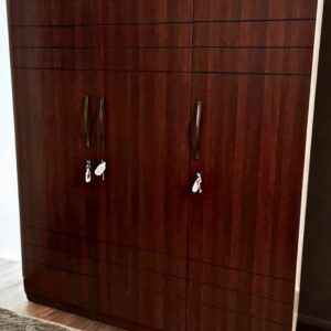 Mirrorless Three Piece Wardrobe