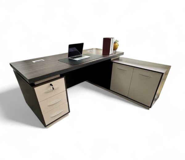 L shaped Table - Image 3