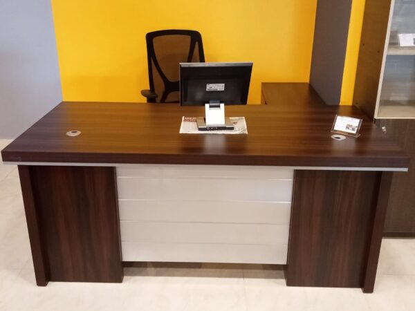 L Shaped Executive Table