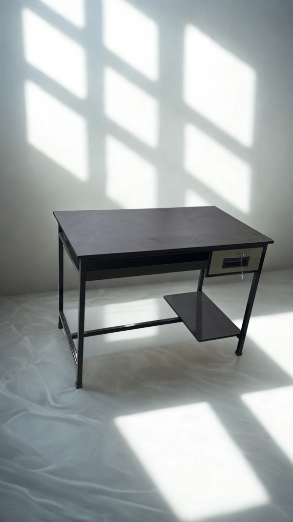 Study/ Computer Table With Keyboard & CPU Tray