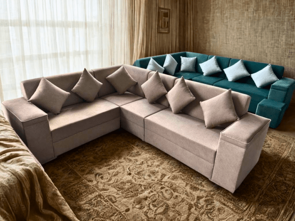 L shaped classic sofa with extra comfortable hands