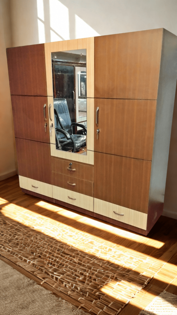 Modern Design Three Piece Wardrobe