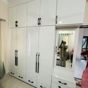 Modular Wooden Wall Wardrobe Customized